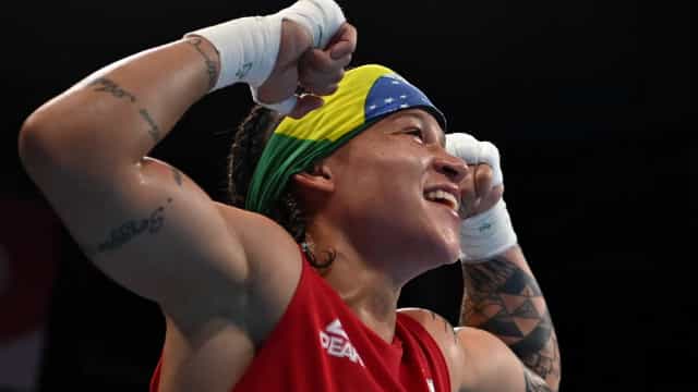 Beatriz Ferreira vence e garante pelo menos o bronze no boxe nos Jogos de Tóquio