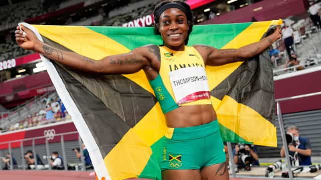 Jamaicana Elaine Thompson-Herah vence os 200m e faz dobradinha em Tóquio-2020