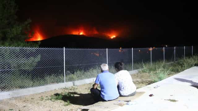 Erdogan fala em piores incêndios florestais da Turquia, e número de mortos sobe para 8