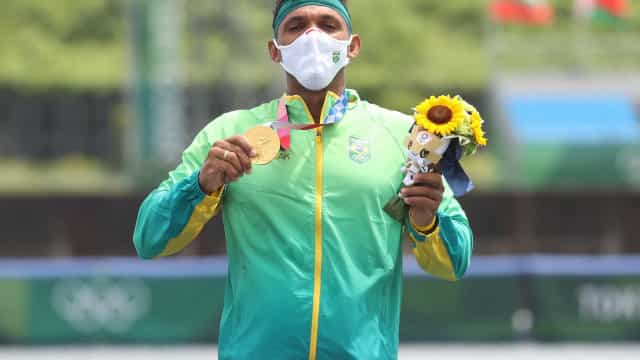 Isaquias é ouro na canoagem e conquista 4ª medalha em Olimpíadas