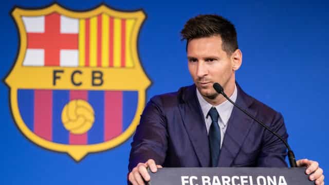 ‘Tristeza grande ter de sair do clube que amo’, diz Messi em adeus ao Barcelona