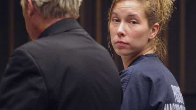 Ex-mulher de Eminem internada com cortes no corpo após colapso emocional