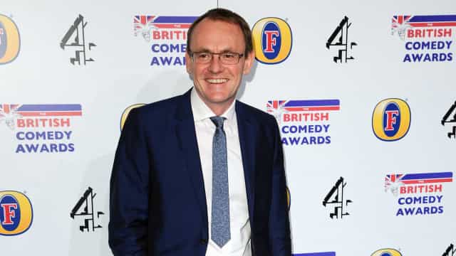 Comediante Sean Lock morre aos 58 anos