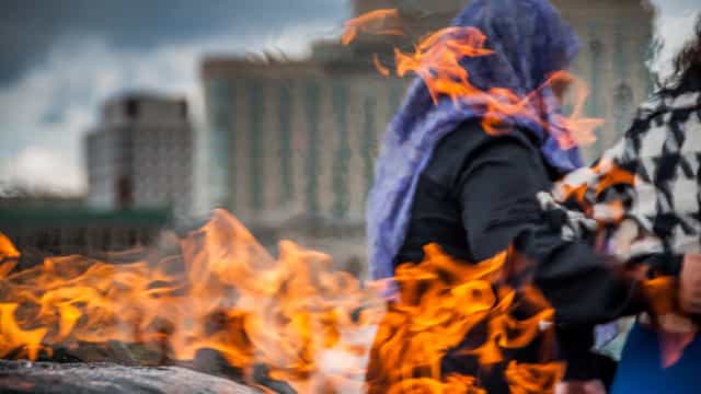 Lei islâmica tem diferentes interpretações sobre direitos das mulheres