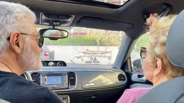 Nora de Glória Menezes mostra foto da atriz: ‘A família está unida’