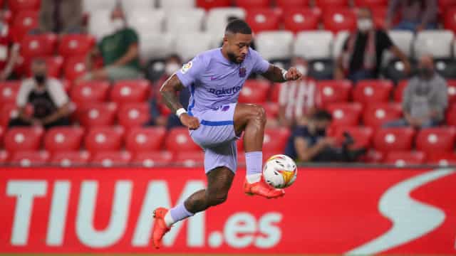 Depay faz 1º gol oficial pelo Barcelona e evita derrota contra o Athletic Bilbao