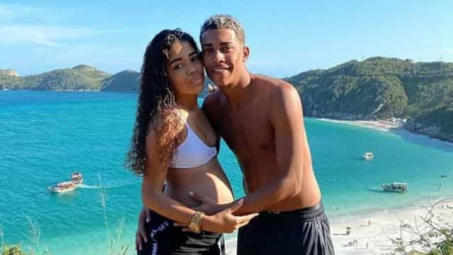Grávida, namorada de MC Poze é hospitalizada e afirma se sentir fraca