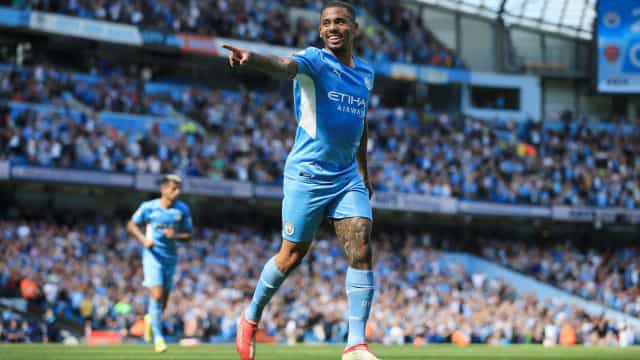 Gabriel Jesus marca, City goleia o Arsenal por 5 a 0 e amplia freguesia sob rival