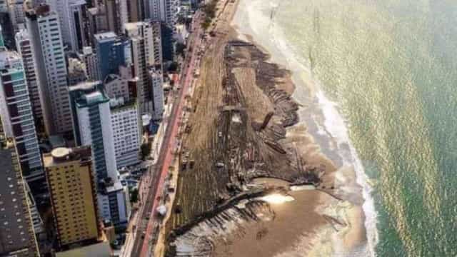 Balneário Camboriú triplica faixa de areia engolida por construções à beira-mar
