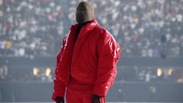 Kanye West finalmente lança ‘Donda’, disco que leva o nome de sua mãe