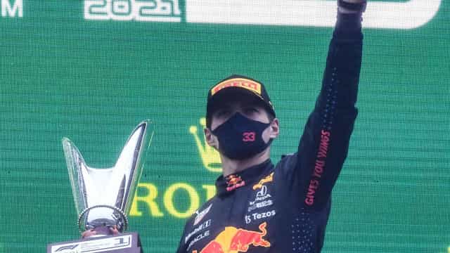 GP da Bélgica tem só quatro voltas, vitória de Verstappen e pontuação pela metade