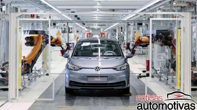 Pandemia de chips: VW, Ford, Stellantis e Toyota em lockdown