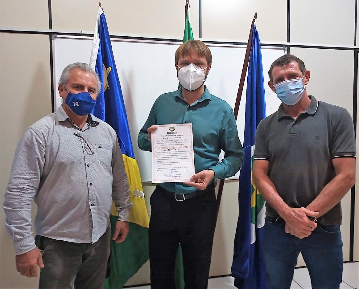 Guarantã do Norte entrega Menção Honrosa ao consultor Luiz Pivovar