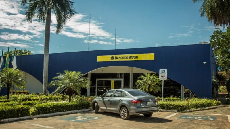 Governo paga servidores estaduais nesta quinta-feira (30)