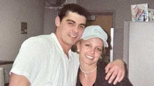 Ex-marido de Britney Spears, Jason Alexander, detido em aeroporto