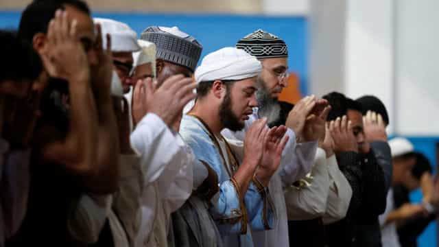 Comunidade muçulmana nos EUA cresceu após 11 de Setembro, mas islamofobia permanece