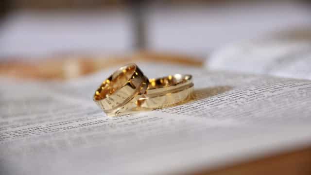 Uniões estáveis para pensão do INSS crescem 14% durante pandemia, dizem cartórios