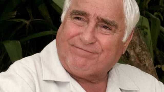 O Brasil lamenta a morte do ator Luis Gustavo