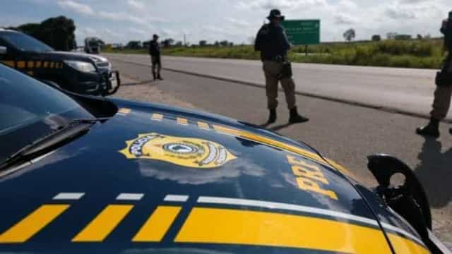 Polícia Rodoviária Federal reforça fiscalização em rodovias federais durante o feriadão