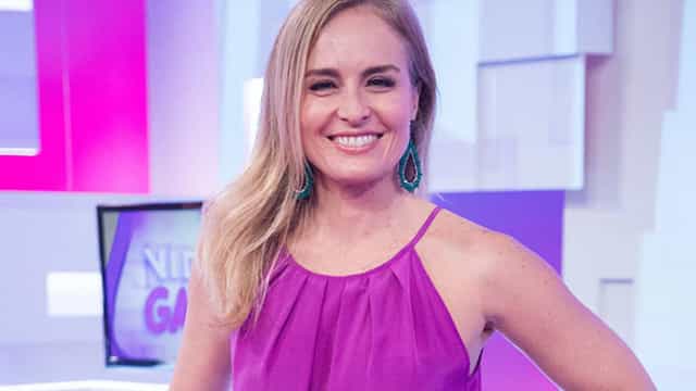 Angélica analisa mapa astral de famosos no streaming, após saída da Globo