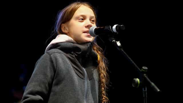 Governo brasileiro alimenta destruição da Amazônia, diz Greta Thunberg