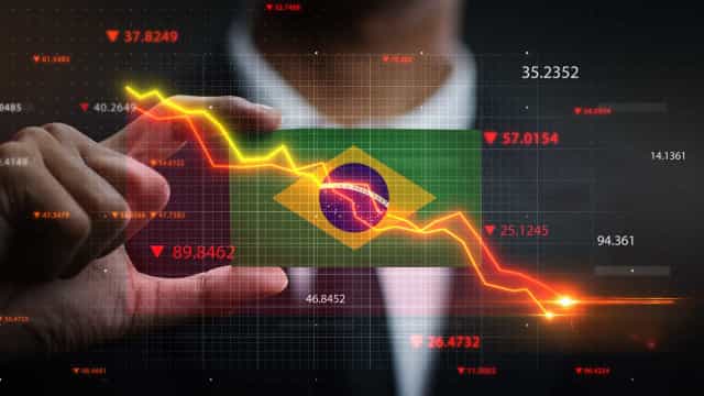Quase 600 mil empresas fecham as portas e dificultam recuperação do emprego