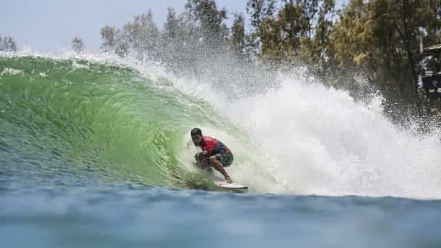 Final do Mundial de Surfe é adiada nos EUA; brasileiros brigam por título