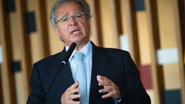 Para Guedes, Brasil passa por pior momento de inflação, que deve desacelerar