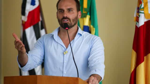 Eduardo Bolsonaro e ministra Tereza Cristina recebem diagnóstico de Covid