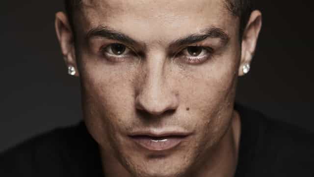 Reestreia de Cristiano Ronaldo agita Manchester e tem ingresso a R$ 7 mil