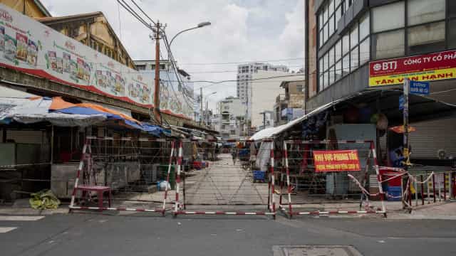 Vietnamita condenado a prisão por infectar oito pessoas com Covid-19