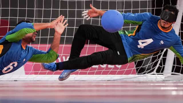 Brasil supera China no goalball masculino e conquista ouro inédito em Tóquio