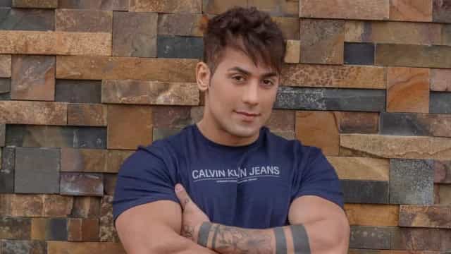 Tiago, da dupla com Hugo, é confirmado em A Fazenda após cirurgia no pênis