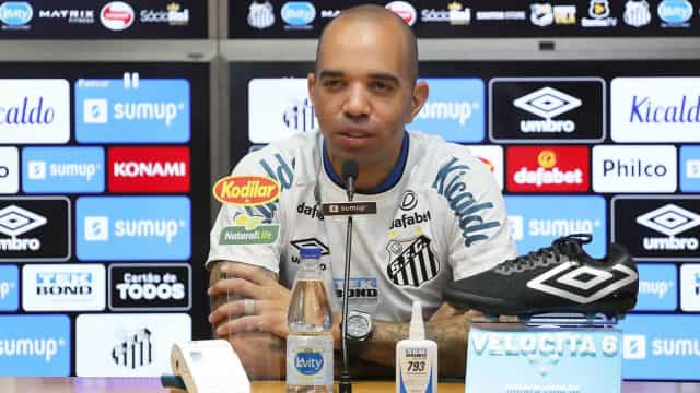 Diego Tardelli tem carro apedrejado e é ameaçado por santistas: ‘Cena de terror’