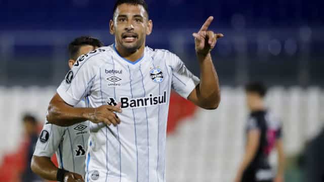 Diego Souza cutuca a arbitragem e avisa: ‘Campeonato do Grêmio é no domingo’
