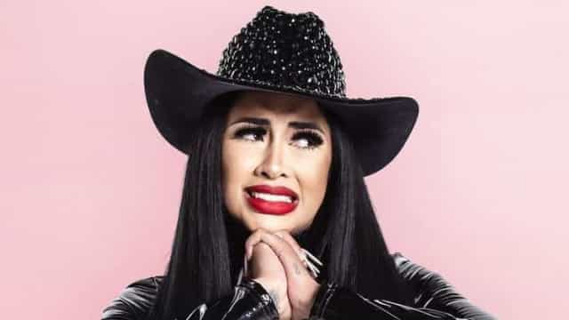 Cantora toca o sino e deixa ‘A Fazenda 13’