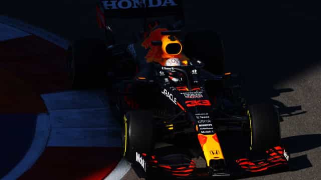Red Bull troca motor e Max Verstappen largará no fim do grid no GP da Rússia