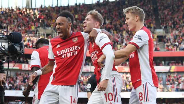 Arsenal vence clássico com o Tottenham após primeiro tempo perfeito e três gols