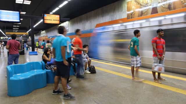MetrôRio dá gratuidade aos tomarem 2ª dose da vacina contra covid-19