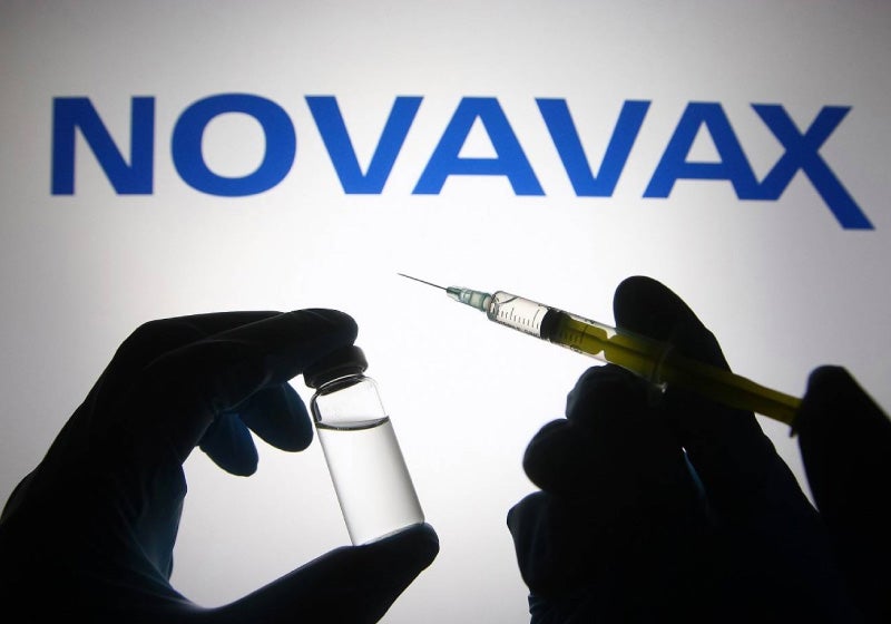 Começam testes de vacina combinada contra covid-19 e gripe