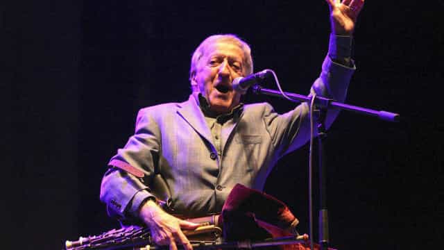 Paddy Moloney, líder da banda The Chieftains, morre aos 83 anos