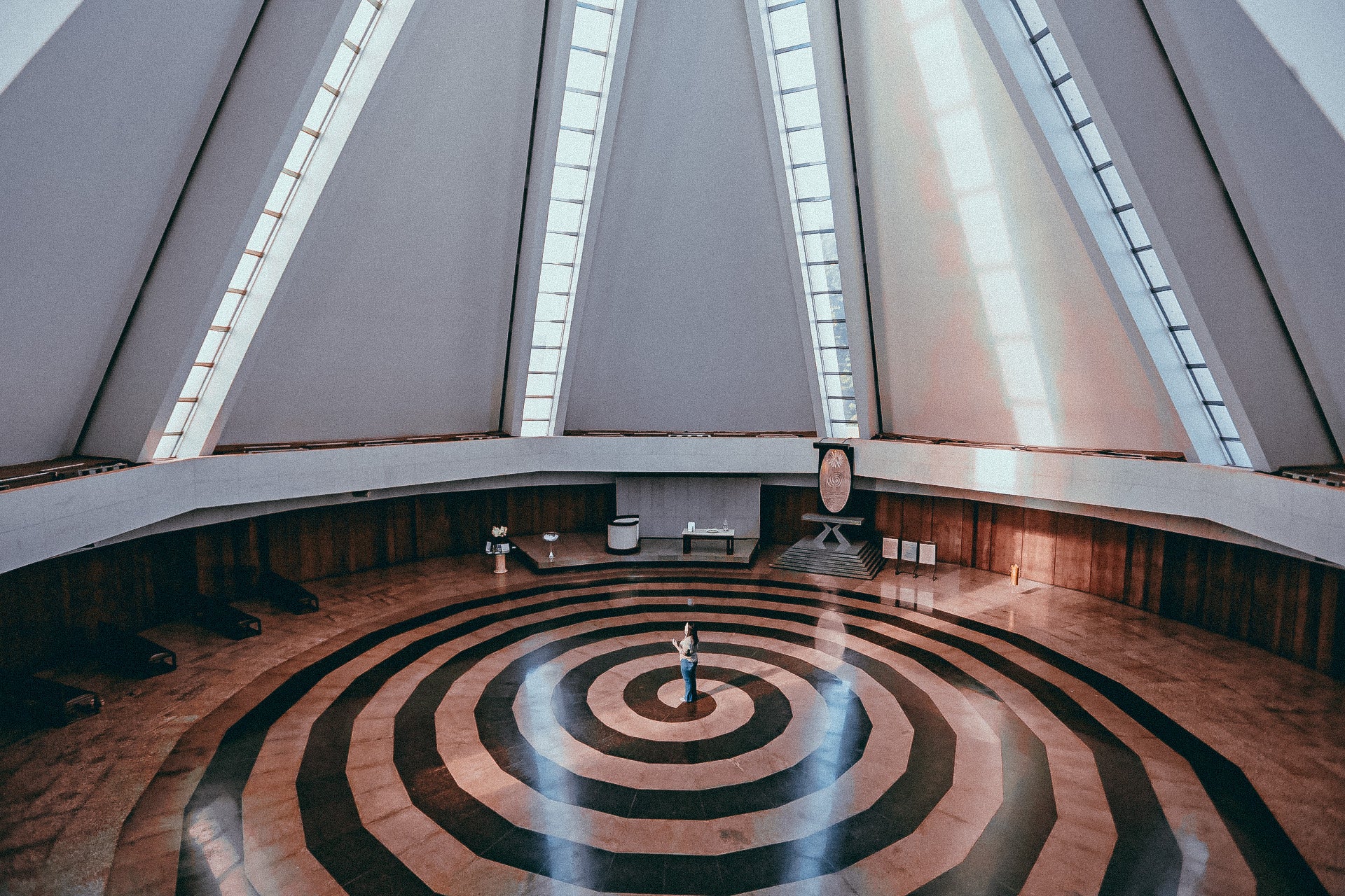 Celebre os 32 anos do Templo da Boa Vontade