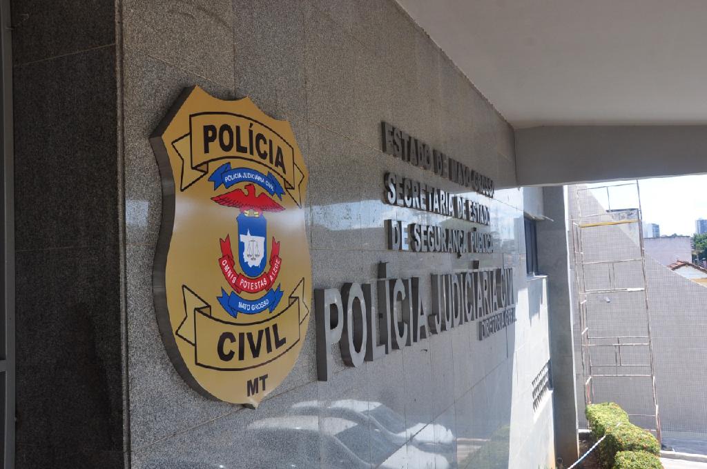 Polícia Civil instaura inquérito para apurar conduta de motorista que destruiu manifestação em homenagem a vítimas da Covid-19