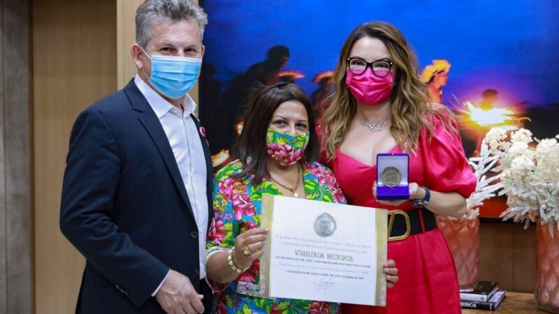 Primeira-dama Virginia Mendes é homenageada pela Academia Mato-grossense de Letras