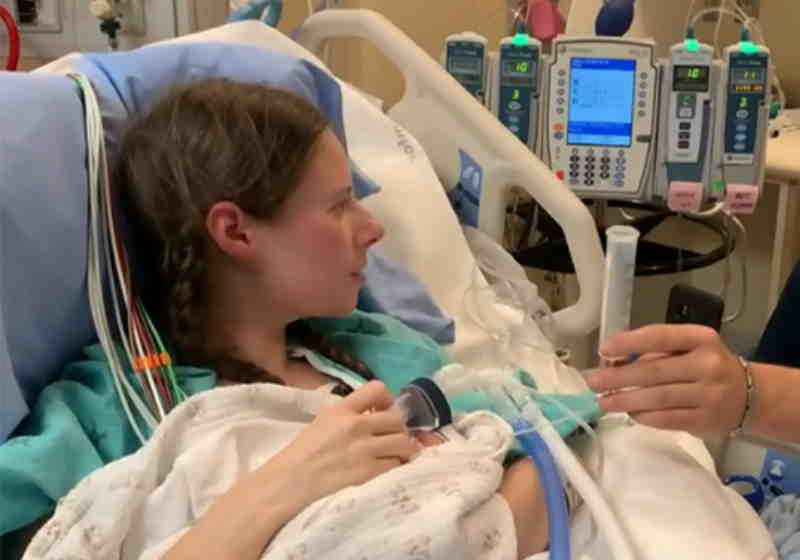 Médicos salvam mãe e bebê mantendo suporte de vida por 7 semanas