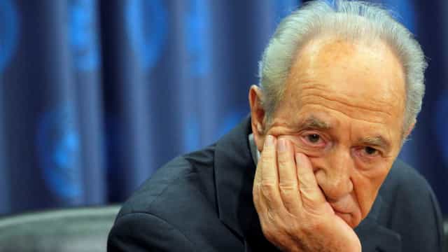 Shimon Peres, herói em Israel, é acusado de assédio sexual por ex-diplomata
