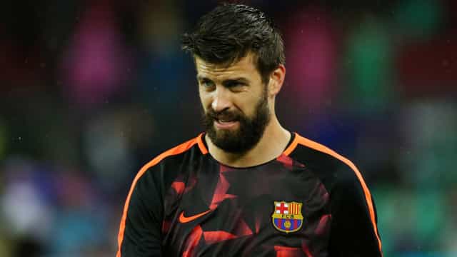 Capitão Piqué admite que ‘há uma série de problemas’ no Barcelona após insucessos