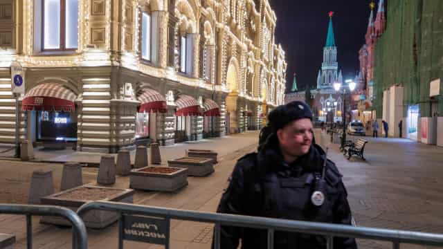 Moscou ordena fechamento em meio a alta de casos e mortes por Covid-19