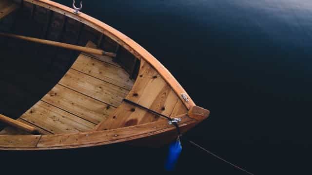 Seca histórica revela naufrágio de 90 anos e construções submersas no interior de SP