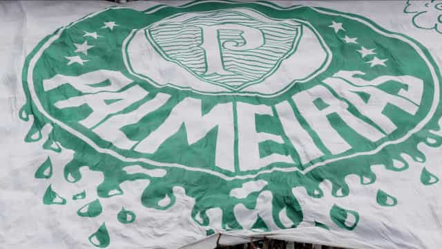 Palmeiras tem superávit de R$ 76 mi após avanço na Libertadores e venda de Viña